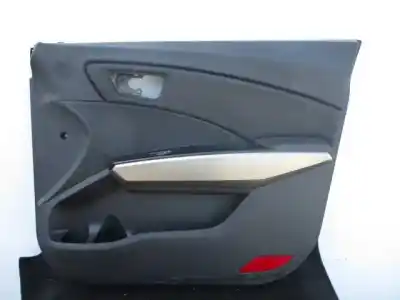 Pièce détachée automobile d'occasion jeu de siège intérieur complet pour ssangyong tivoli quartz 4x2 références oem iam   811617