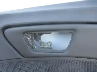 Pièce détachée automobile d'occasion jeu de siège intérieur complet pour ssangyong tivoli quartz 4x2 références oem iam   811617