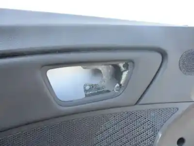 Pièce détachée automobile d'occasion jeu de siège intérieur complet pour ssangyong tivoli quartz 4x2 références oem iam   811617