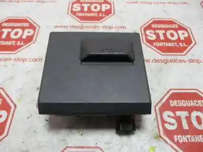 Pièce détachée automobile d'occasion cendrier pour peugeot 205 berlina 1.8 diesel cat références oem iam   774989