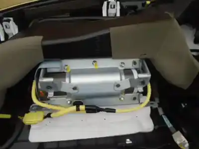 Second-hand car spare part airbag kit for lexus is200 (ds2/is2) 220d oem iam references 0285001903  796190