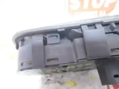 Recambio de automóvil de segunda mano de mando elevalunas delantero izquierdo para citroen c4 grand picasso exclusive referencias oem iam 96639383zd  753682