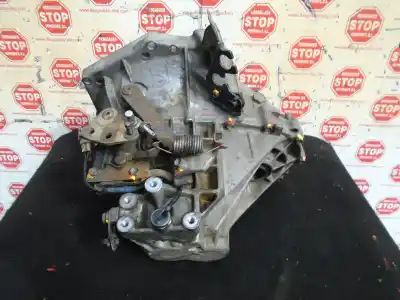 Tweedehands auto-onderdeel VERSNELLINGSBAK voor PEUGEOT 107  OEM IAM-referenties 20TT01  783930