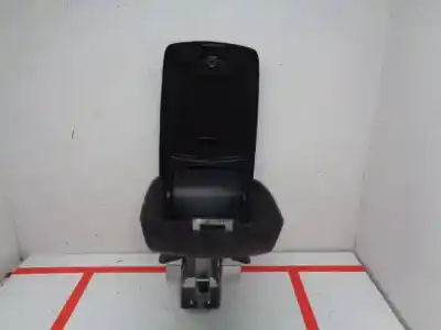Second-hand car spare part center armrest for nissan juke (f15) acenta oem iam references   801708