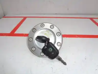 Second-hand car spare part outer fuel cap for peugeot 206 cc cc oem iam references  835820 