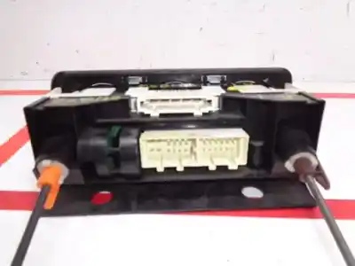 Автозапчастина б/у контроль опалення / кондиціонації для audi a1 (8x) ambition посилання на oem iam 8x0820045  835134