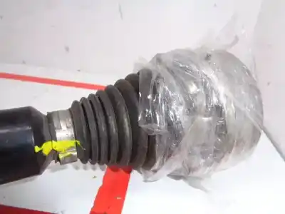 Автозапчастина б/у передня права трансмісія для audi a1 (8x) ambition посилання на oem iam 6r0407762a  835302 Автозапчастина б/у передня права трансмісія для audi a1 (8x) ambition посилання на oem iam 6r0407762a  835302