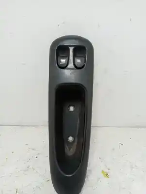 Pièce détachée automobile d'occasion COMMANDE DE LÈVE VITRE AVANT GAUCHE pour ALFA ROMEO 156 (116)  Références OEM IAM   846582