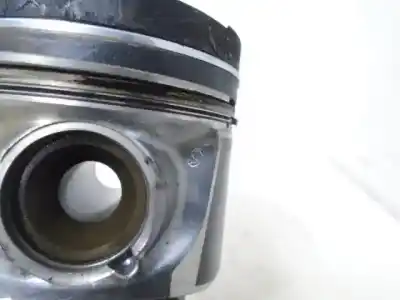 Second-hand car spare part piston for volvo xc70 momentum awd oem iam references   799107