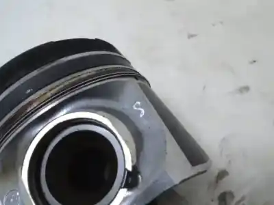 Second-hand car spare part piston for volvo xc70 momentum awd oem iam references   799106