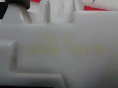 Peça sobressalente para automóvel em segunda mão fechadura da porta dianteira direita por renault scenic ii dynamique referências oem iam 119121