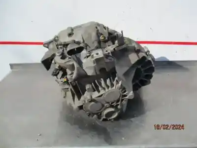 Second-hand car spare part gearbox for ford kuga (cbv) titanium oem iam references av4r7002aa