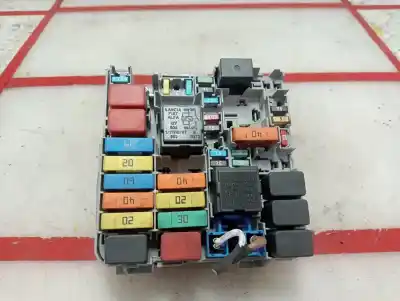 Автозапчасти б/у блок реле/предохранителей за opel combo d kasten l2h1 2.4t ссылки oem iam 51867698