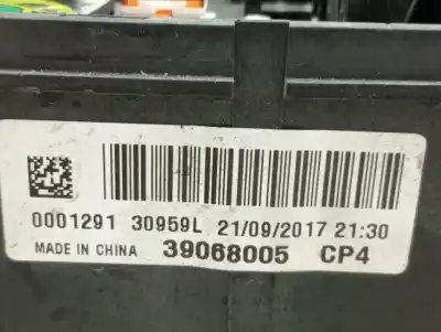 Second-hand car spare part fuse box unit for opel corsa e design line oem iam references 39068005  872549