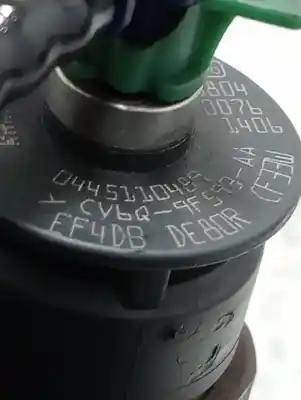 Pezzo di ricambio per auto di seconda mano INIETTORE per FORD FIESTA (CCN)  Riferimenti OEM IAM CV6Q9F593AA  873496