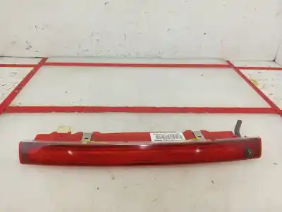 Pièce détachée automobile d'occasion Feu De Frein Central pour RENAULT MEGANE II BERLINA 5P Authentique Références OEM IAM 8200073239C  