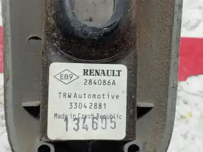 Recambio de automóvil de segunda mano de cinturon seguridad delantero izquierdo para renault kangoo (f/kc0) d-k9k a7 referencias oem iam 223445  