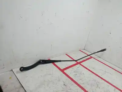 Second-hand car spare part front right windshield wiper arm for opel corsa e edition ecoflex oem iam references   