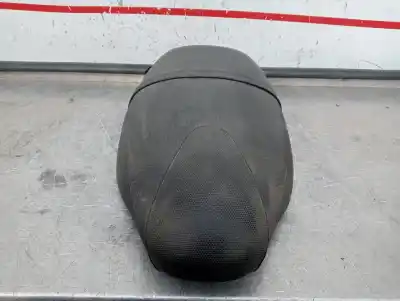 Second-hand car spare part right front seat for piaggio (vespa) tph tph 50 oem iam references   885107