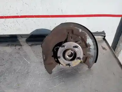 Pièce détachée automobile d'occasion MOYEU DE ROUE AVANT DROITE pour FORD KUGA (CBV)  Références OEM IAM 8V413K170AC  883432