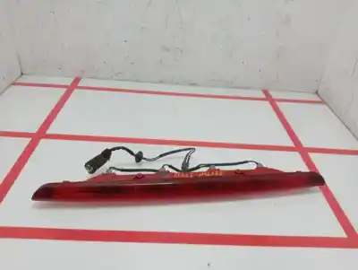 Second-hand car spare part central brake light for ssangyong rexton 270 xdi limited oem iam references   880177