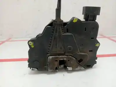 Автозапчастина б/у замок передній праві двері для opel corsa d cmon посилання на oem iam 13258274  