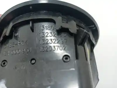 Автозапчастина б/у аератор для opel corsa d selective посилання на oem iam 13203702  886329