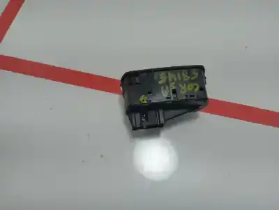 Pezzo di ricambio per auto di seconda mano interruttore alzacristalli anteriore sinistro per opel corsa d selective riferimenti oem iam 13258521  