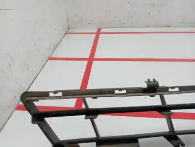 Pezzo di ricambio per auto di seconda mano griglia centrale paraurti per opel corsa d cosmo riferimenti oem iam 475498858a  