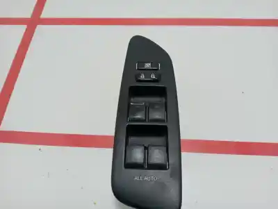 Peça sobressalente para automóvel em segunda mão botão / interruptor elevador vidro dianteiro esquerdo por toyota auris active referências oem iam 8404002080