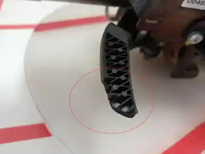 Second-hand car spare part steering column for renault clio iii confort dynamique oem iam references 8200826807a  