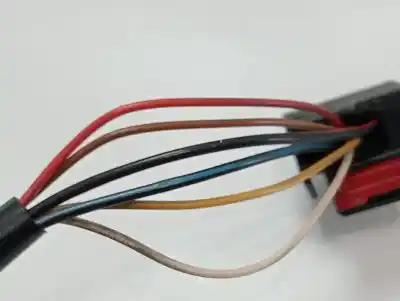 Second-hand car spare part right rearview mirror for volkswagen passat variant (3c5) advance oem iam references   883021 Second-hand car spare part right rearview mirror for volkswagen passat variant (3c5) advance oem iam references   883021