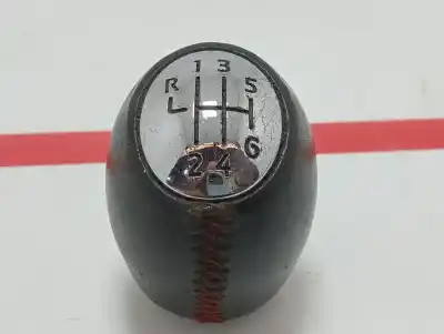 Pièce détachée automobile d'occasion POMMEAU DE LEVIER DE VITESSES pour RENAULT LAGUNA COUPE  Références OEM IAM   