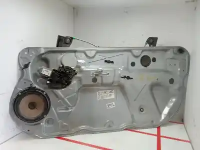 Pièce détachée automobile d'occasion LÉVE GLACE AVANT DROIT pour VOLKSWAGEN POLO (9N3)  Références OEM IAM 6Q2959801E  