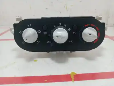 Recambio de automóvil de segunda mano de MANDO CALEFACCION / AIRE ACONDICIONADO para RENAULT TWINGO I (C06) D4F A7 referencias OEM IAM   