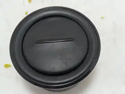 Peça sobressalente para automóvel em segunda mão saída de ar lateral esquerda por dacia dokker ambiance referências oem iam 687608758r