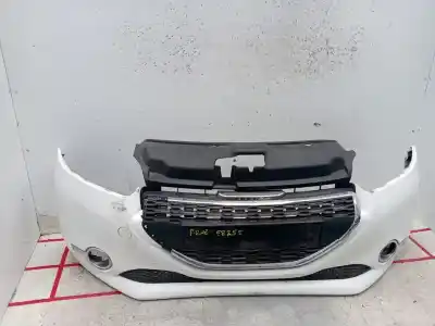 Pezzo di ricambio per auto di seconda mano PARAURTI ANTERIORE per PEUGEOT 208 HM01 Riferimenti OEM IAM   