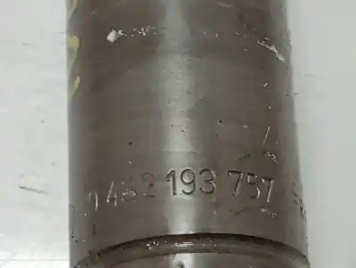 Pezzo di ricambio per auto di seconda mano iniettore per iveco daily furgón 8140.43c riferimenti oem iam 0432193757  