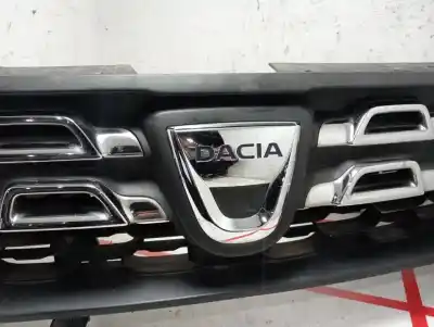 Second-hand car spare part front grille for dacia duster (hs_) 1.2 tce 125 oem iam references   