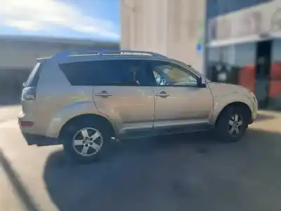 Автозапчасти б/у дверь передняя правая за mitsubishi outlander (cw0) 2.0 di-d intense ссылки oem iam   