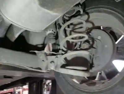 Peça sobressalente para automóvel em segunda mão charrió / suporte de eixo de trás por citroen c2 vtr referências oem iam   907904