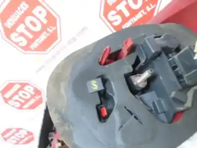 Second-hand car spare part left tailgate light for peugeot 206 cc cc oem iam references   805587