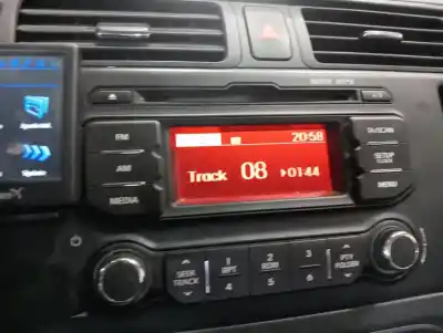 Peça sobressalente para automóvel em segunda mão Sistema De áudio / Rádio Cd por KIA RIO Basic Referências OEM IAM 961701W700CA  