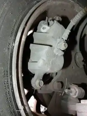 Peça sobressalente para automóvel em segunda mão pinça de travão dianteira direita por ssangyong rodius xdi referências oem iam 