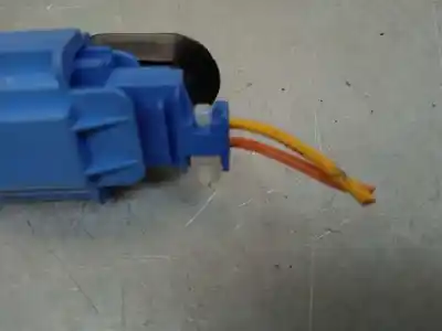 Peça sobressalente para automóvel em segunda mão pré-tensor de airbag direito por citroen c3 1.4 referências oem iam  9639873877 