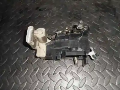 Peça sobressalente para automóvel em segunda mão Fechadura Da Porta Dianteira Esquerda por FIAT PUNTO BERLINA (188) 1.2 8V Dynamic Referências OEM IAM  6PINS 