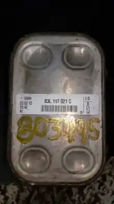 Peça sobressalente para automóvel em segunda mão Radiador De óleo Do Motor por AUDI A3 (8P) 1.6 TDI Referências OEM IAM 03L117021C  