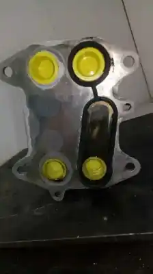Pezzo di ricambio per auto di seconda mano radiatore olio motore per audi a3 (8p) 1.6 tdi riferimenti oem iam 03l117021c  