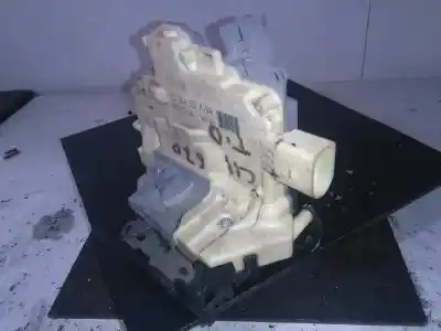 Автозапчастина б/у замок заднього правого дверя для audi q7 (4l) 3.0 tdi посилання на oem iam 3c4839016a