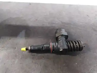 Tweedehands auto-onderdeel Injector voor VOLKSWAGEN PASSAT BERLINA (3B3) 1.9 TDI OEM IAM-referenties 038130073AA  